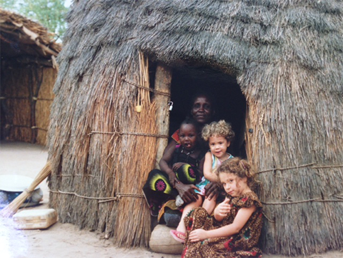ngouriUne enfance sans école - Nouvelles Racines