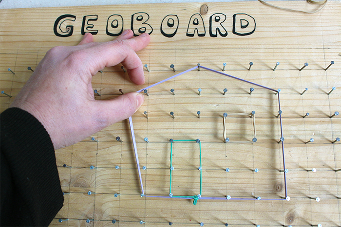 geoboard5Créer sa GeoBoard (planche de géométrie) - Nouvelles Racines